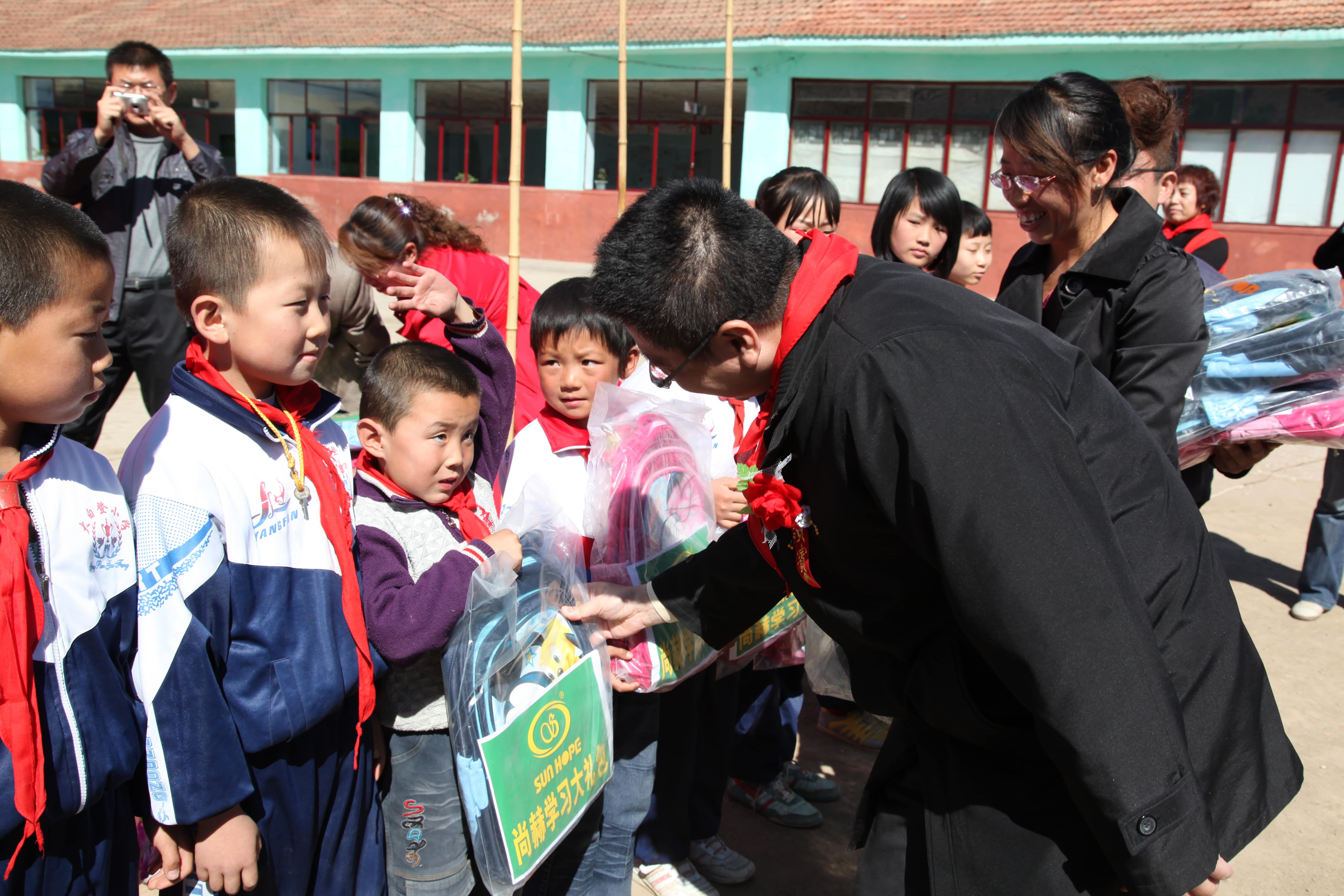 第11所 大同市大白登九游网-九游（中国）
渠腊梅小学