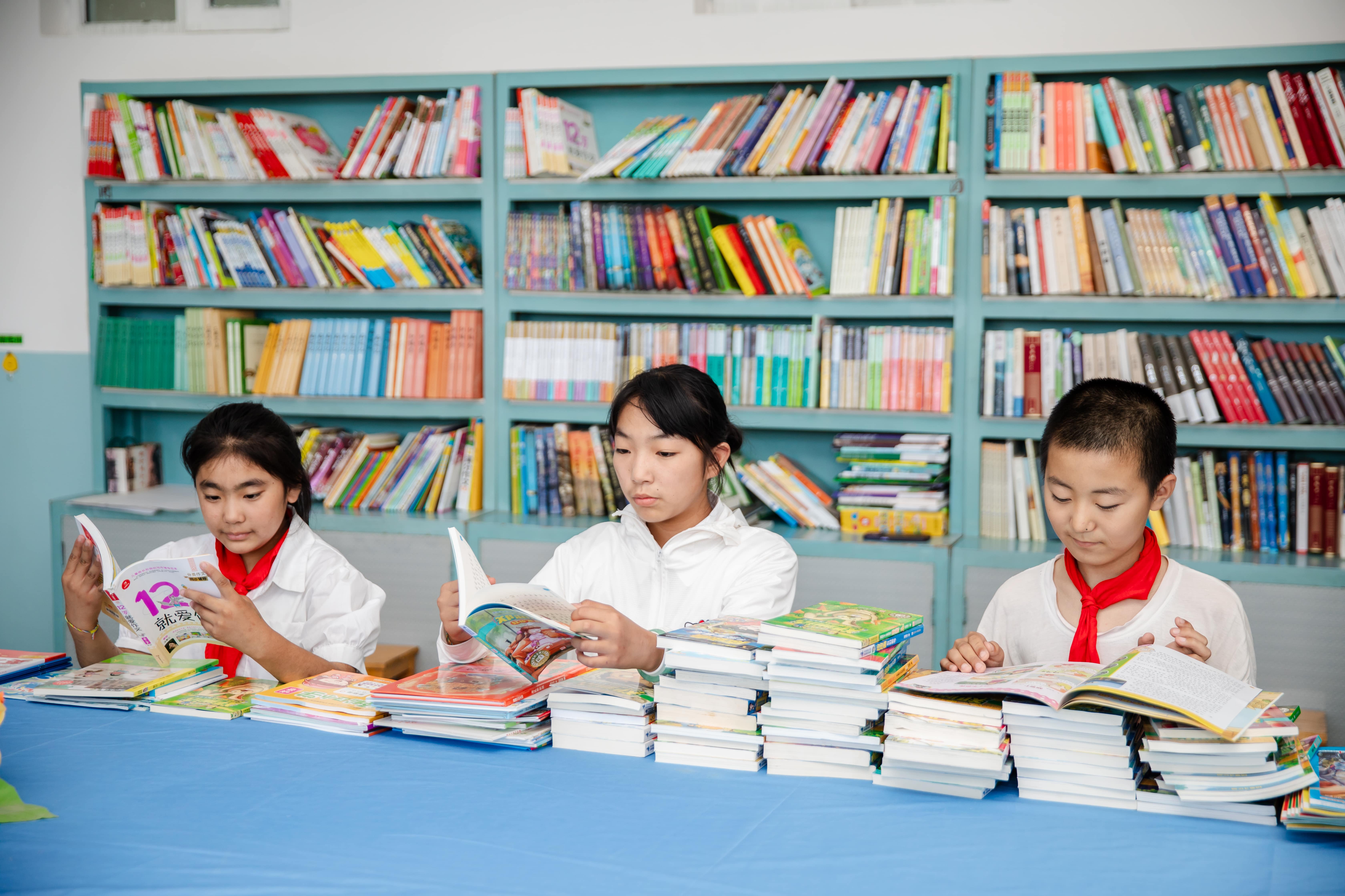 天津高校大学生记者走进九游网-九游(中国)
公益小学开展“书香悦读,筑梦成长”活动 天津高校大学生记者走进九游网-九游(中国)
公益小学开展“书香悦读,筑梦成长”活动