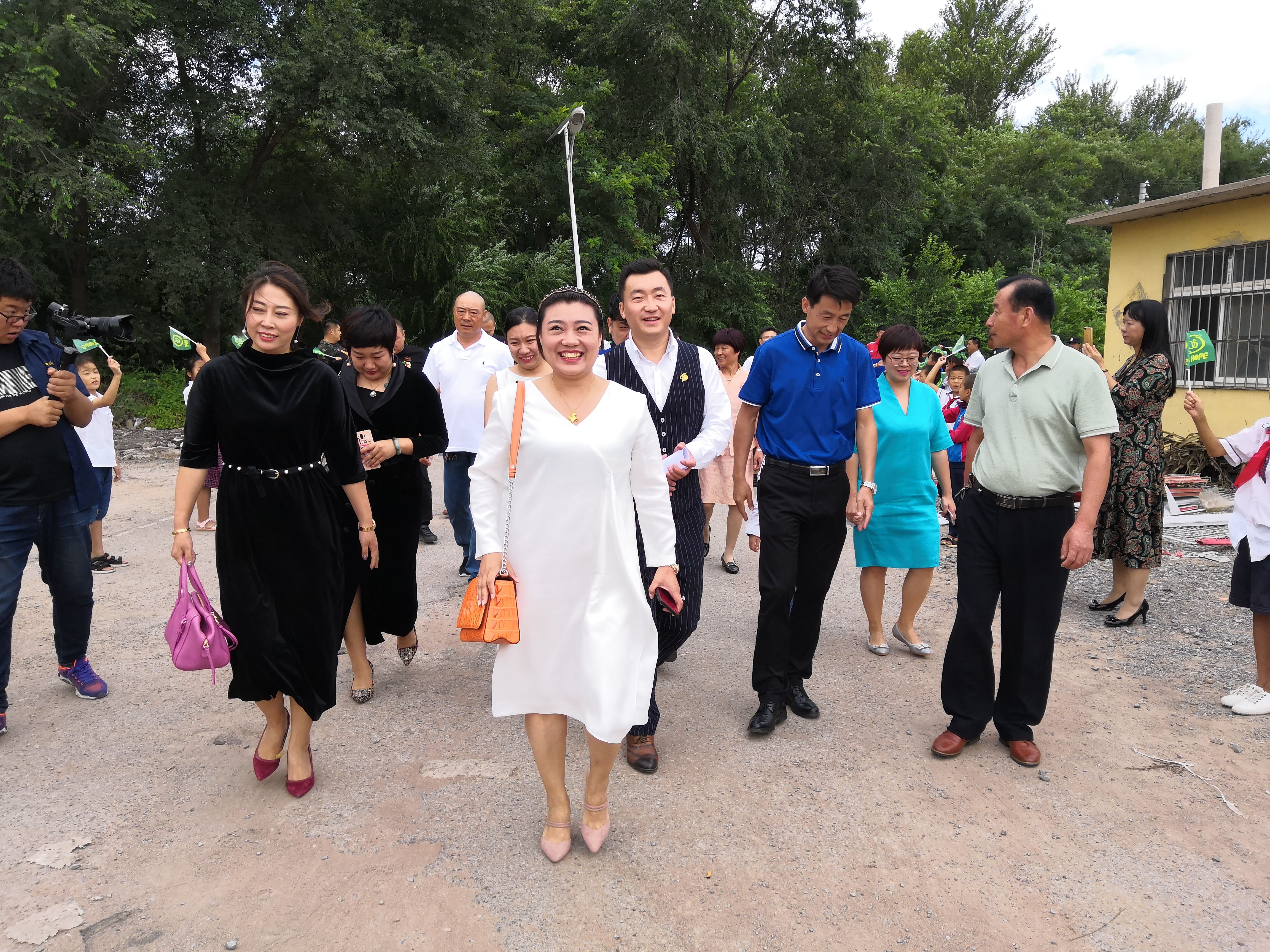 第160所 瓦房店市西杨乡九游网-九游（中国）
李佳燚小学